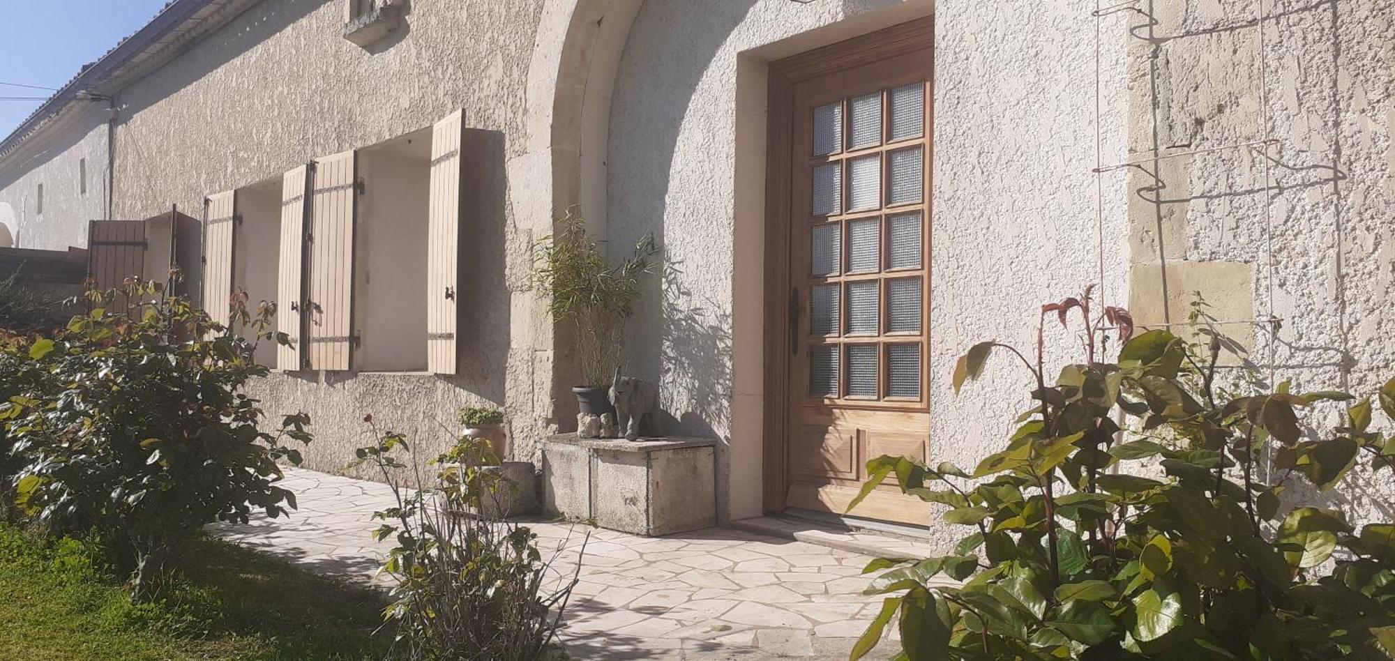 Bed and Breakfast Arts & Passion Mirambeau  Exterior foto